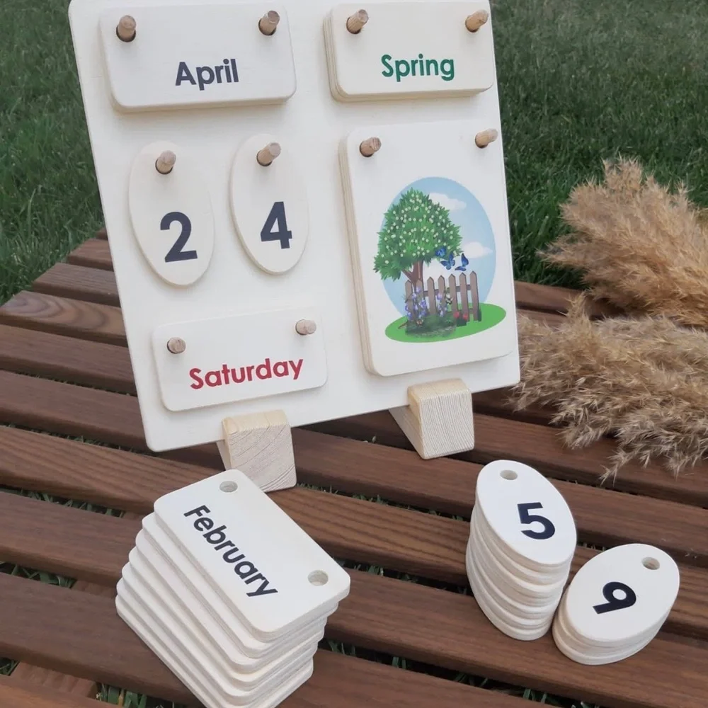 Wooden Calendar - Cream